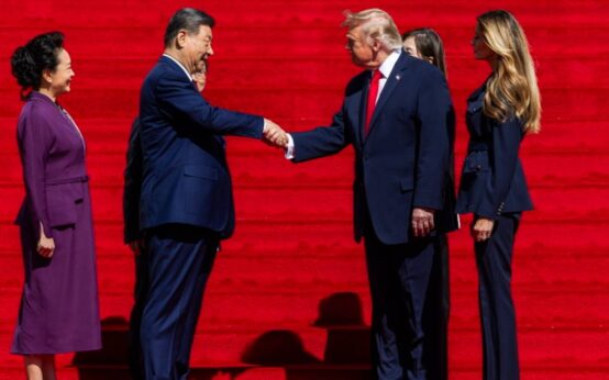 Dyplomatyczny taniec Donalda Trumpa. Jak były prezydent zabiegał o Xi Jinpinga
