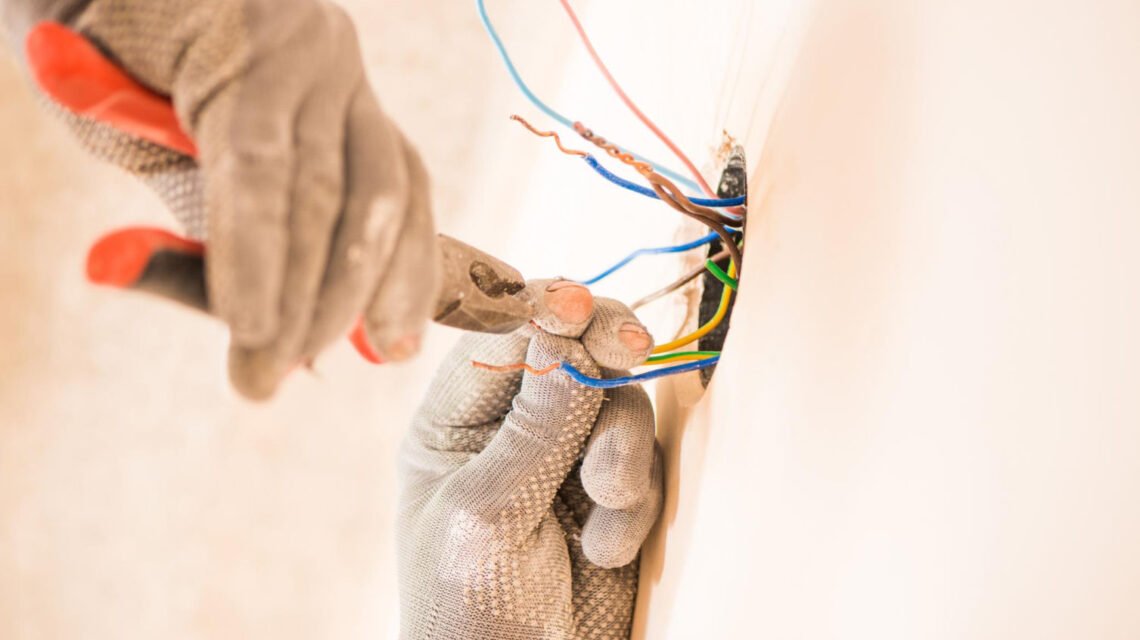 Budowa domu a instalacja elektryczna: ile realnie kosztuje prąd w 2026 roku?
