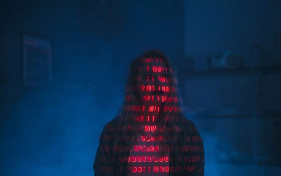 DeepSeek pod lupą: Departament Bezpieczeństwa Krajowego USA blokuje dostęp do modelu AI