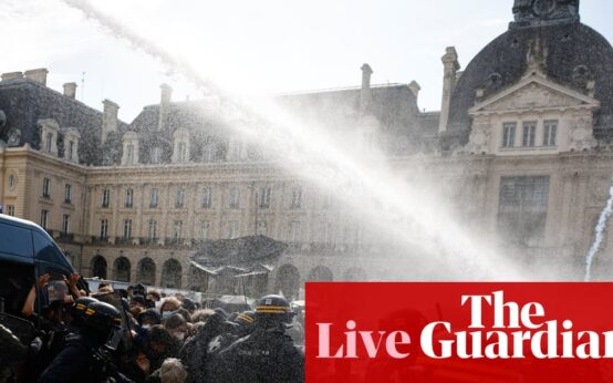 Fala protestów we Francji: 250 tysięcy uczniów na ulicach i oskarżenia o brutalność policji