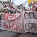 Francja w ogniu protestów: Uczniowie i nauczyciele domagają się zmian w edukacji