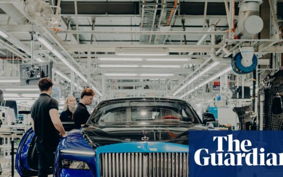Luksus na życzenie: Jak Rolls-Royce zmienia samochody w dzieła sztuki