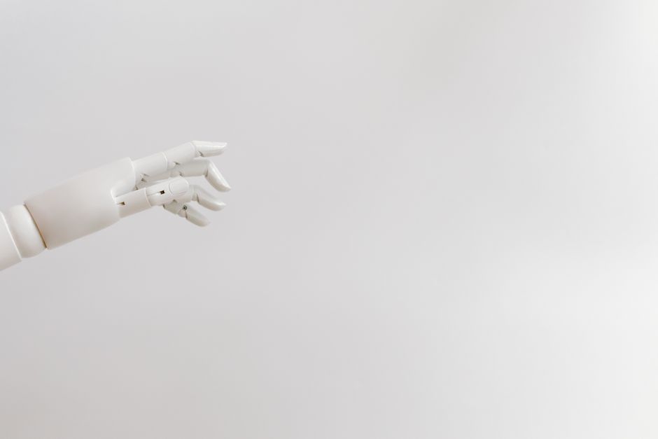 Maszyny rezerwują nasze wakacje. Branża turystyczna musi nauczyć się języka robotów