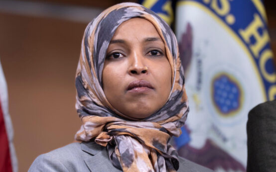 Nalot federalnych na dom Ilhan Omar. Służby badają sprawę imigracyjną