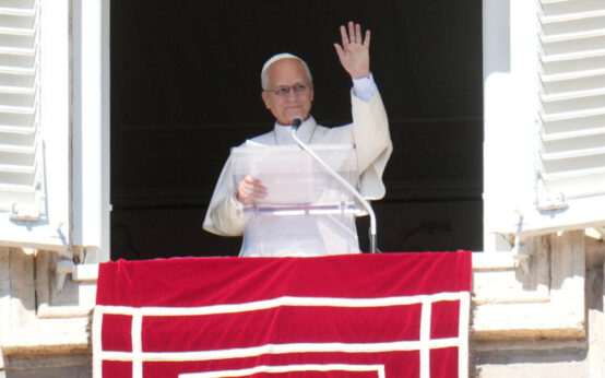 Papież Leon XIV przejdzie operację płuc. Wykryto zmianę nowotworową