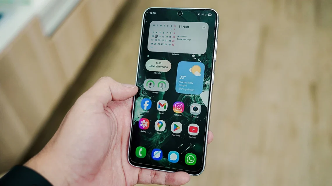 Samsung Galaxy S27 zaskoczy użytkowników. Nadchodzi redukcja pamięci RAM?