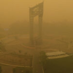 Toksyczny smog dusi Azję Południowo-Wschodnią. Pożary lasów w Indonezji nie ustępują