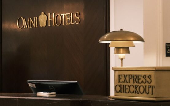 Wielka przebudowa hotelarstwa: Co kryje się za kulisami miliardowych transakcji?