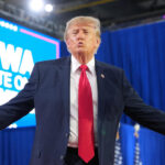 Wybory w USA pod presją: Trump próbuje wpływać na proces głosowania przed midterms